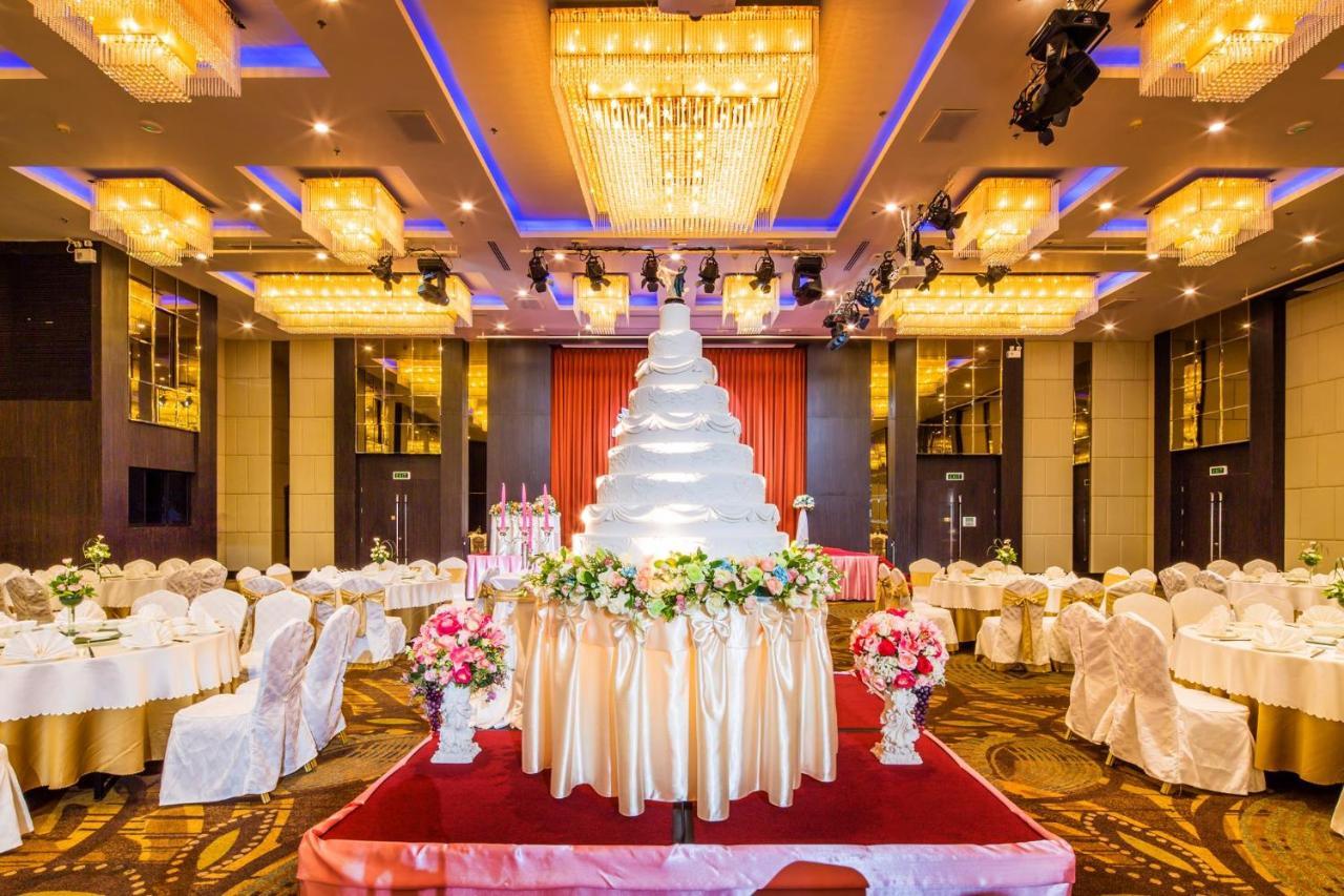 Maple Hotel Bangkok Esterno foto